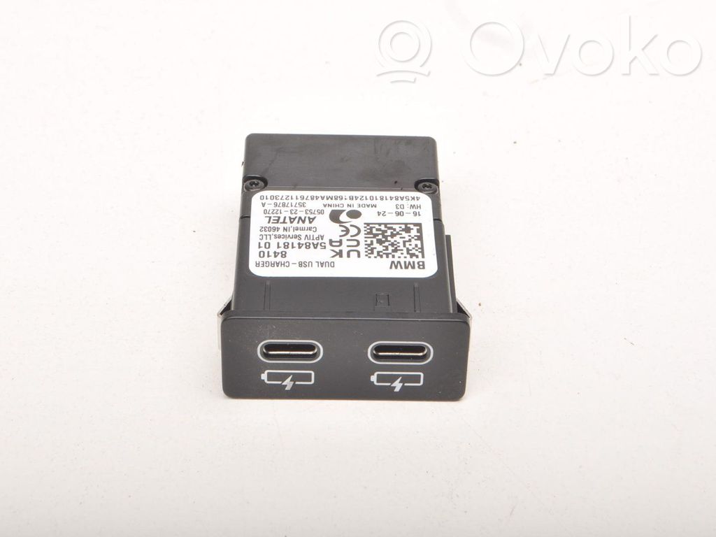 BMW 2 Active Tourer U06 USB socket connector 
