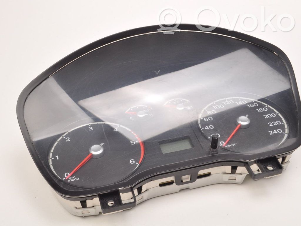 Ford Focus Speedometer (instrument cluster) 