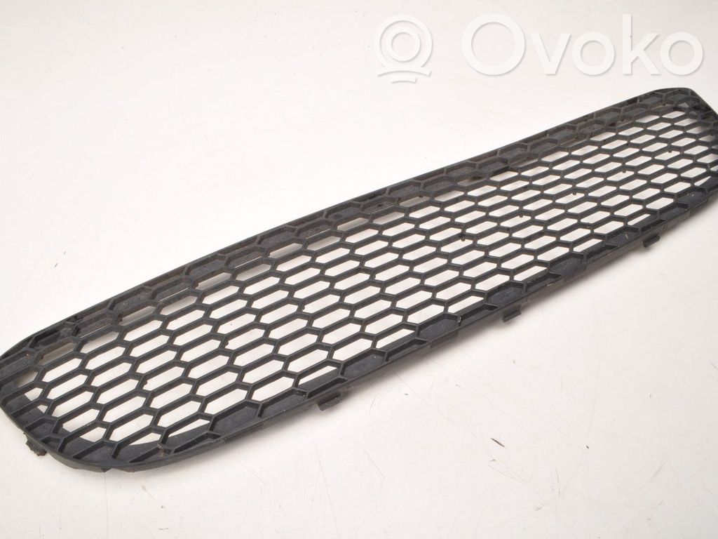 Front bumper lower grill   7906809