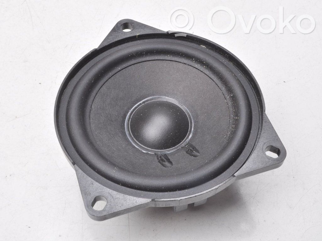 BMW 5 G60 G61 Front door speaker 