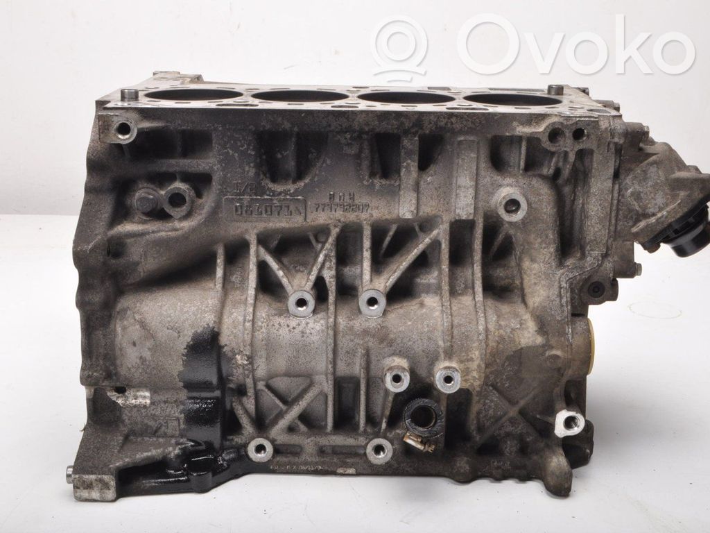 BMW 1 E81 E87 Engine block 