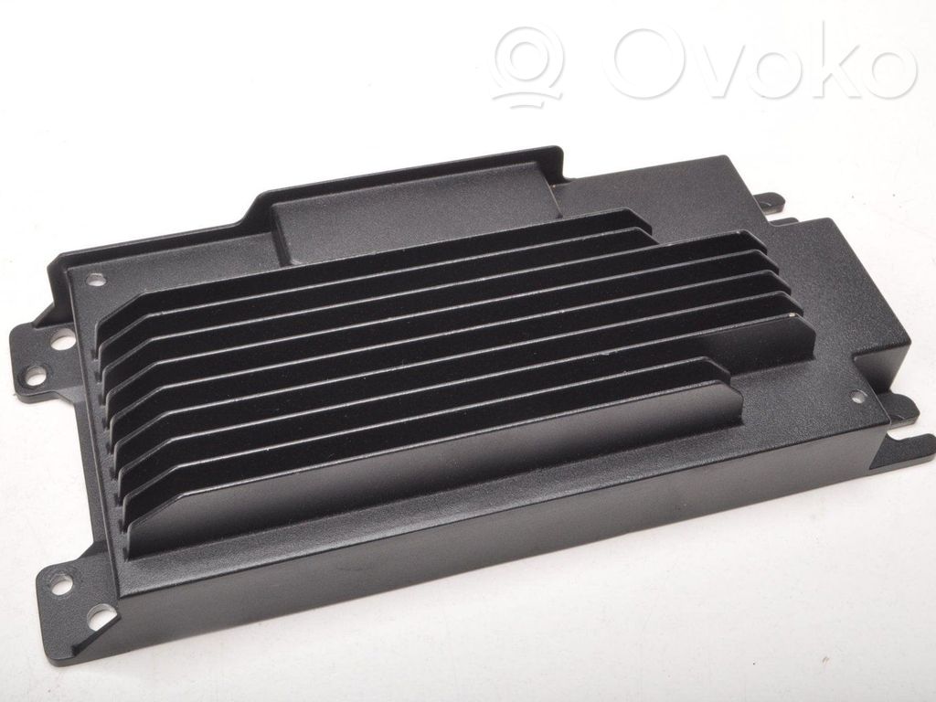 BMW i4 Garso stiprintuvas 
