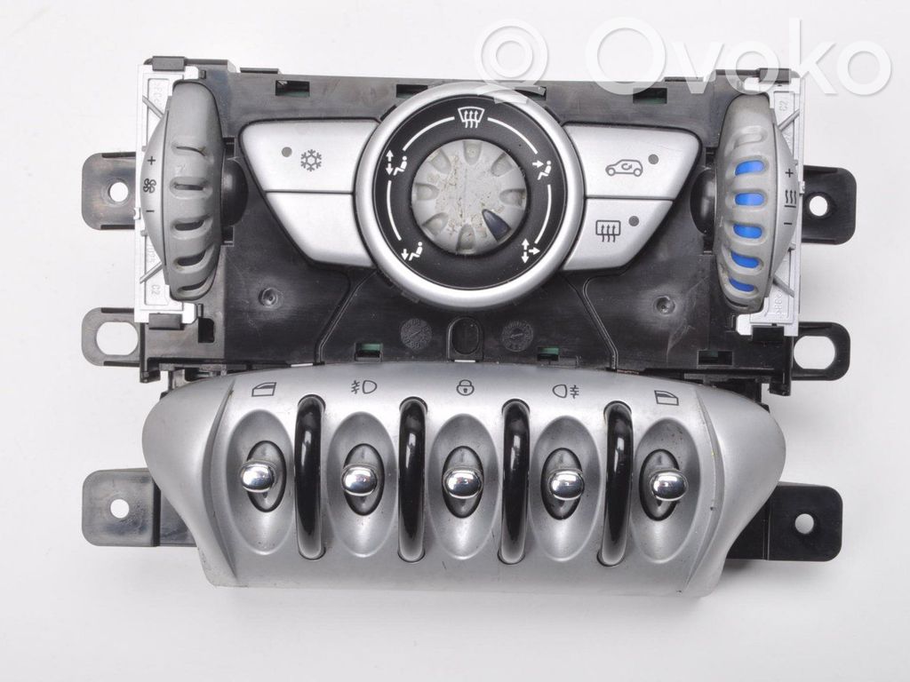 Climate control unit   69795304