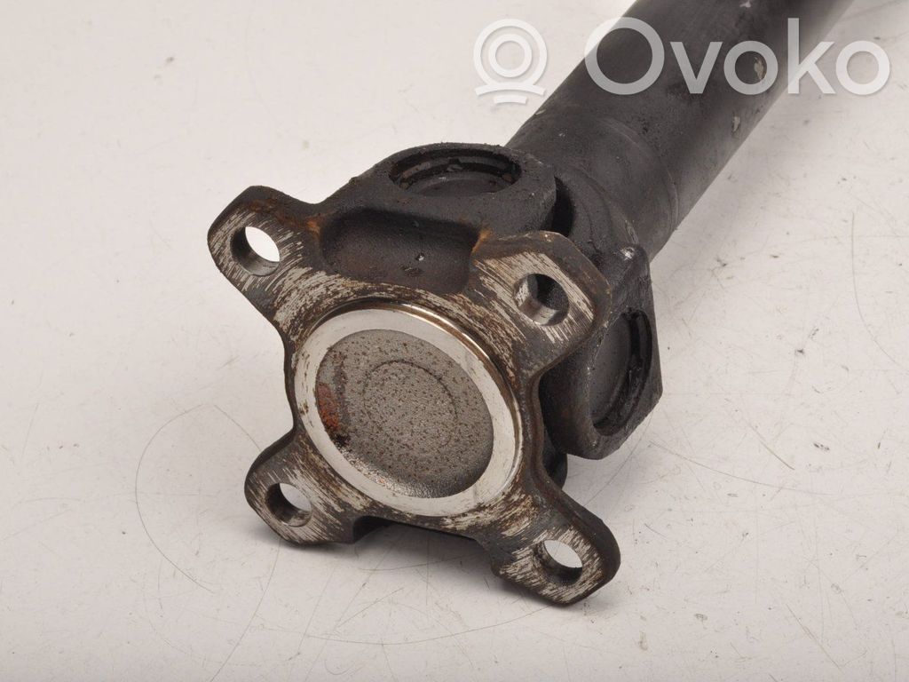 Middle center prop shaft