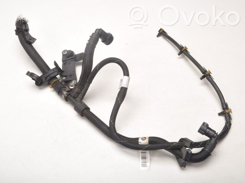 BMW 4 F36 Gran coupe Fuel injector supply line/pipe 