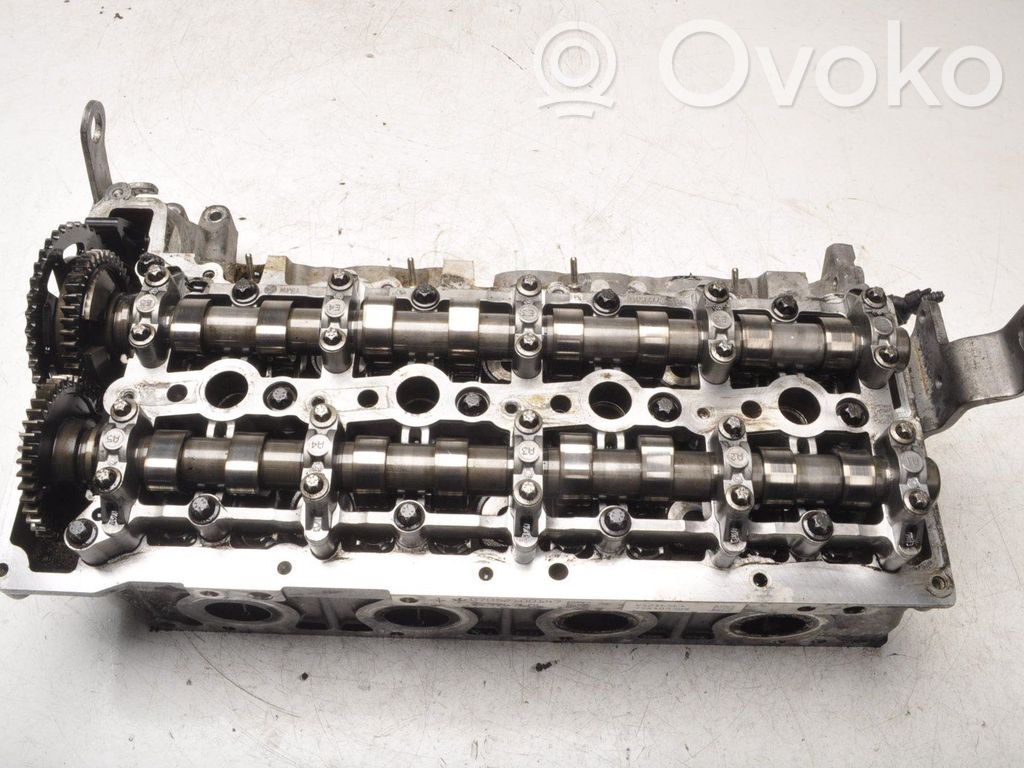 Engine head   778109304