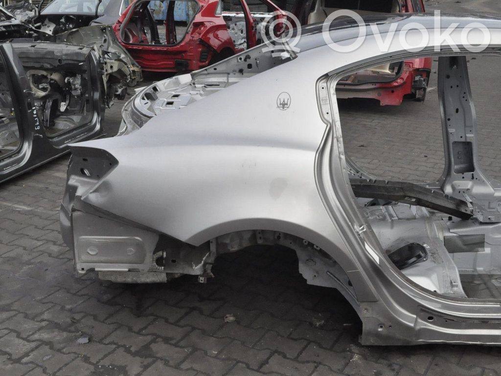 Panel lateral trasero