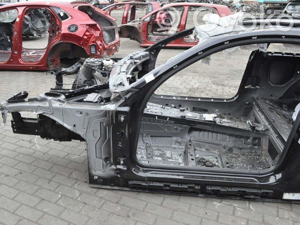 BMW 2 F22 F23 Semi-lonjeron față 