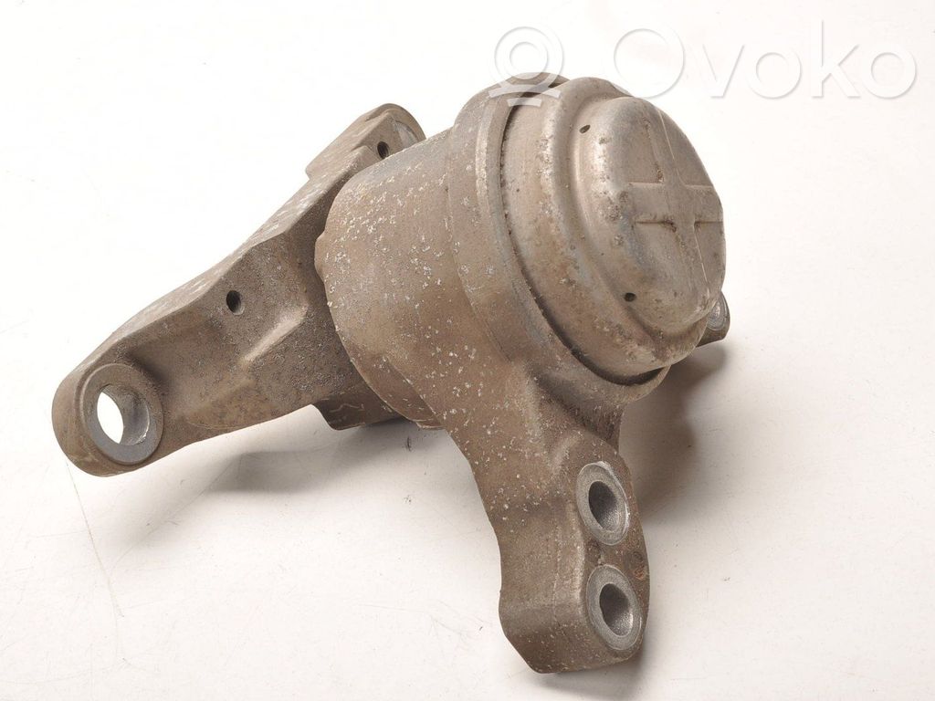 Ford Mondeo MK V Engine mounting bracket 