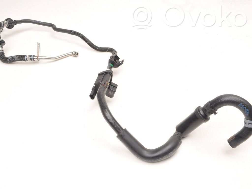 Porsche Cayenne (9Y0 9Y3) Manguera/tubo del líquido refrigerante 