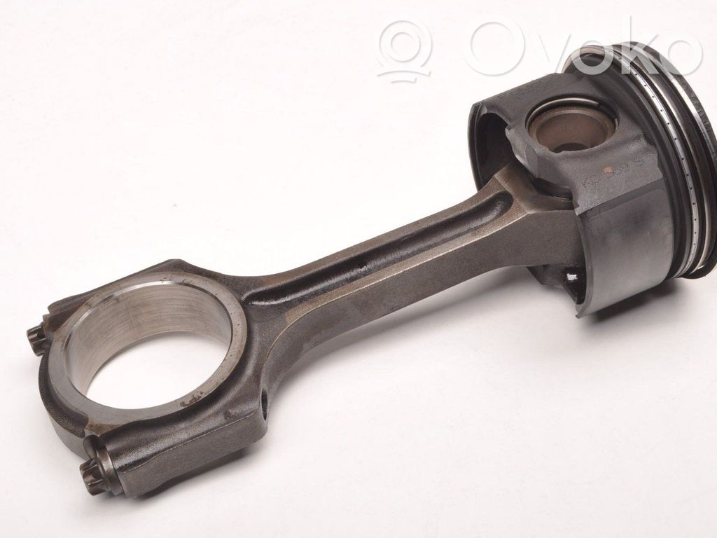 Ford Mondeo MK V Piston avec bielle 