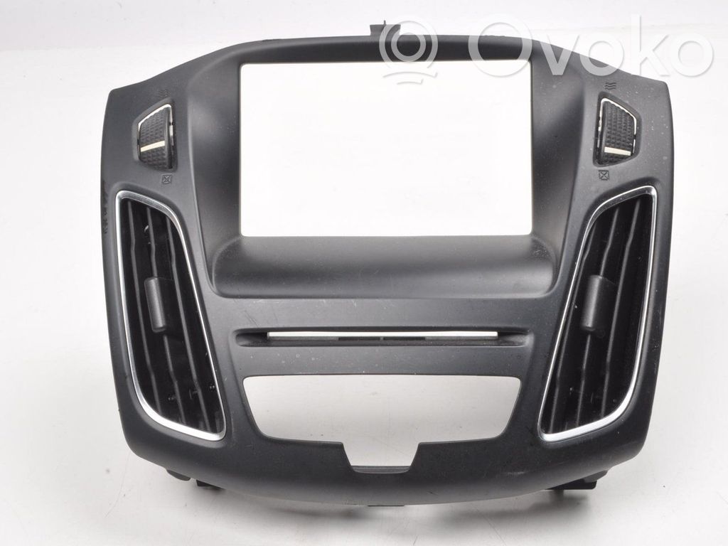 Ford Focus Panel radia 
