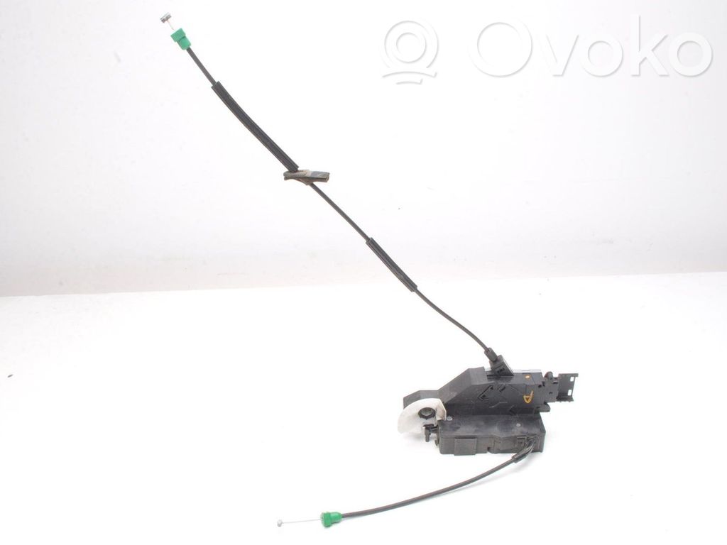 Citroen C3 Picasso Front door lock 