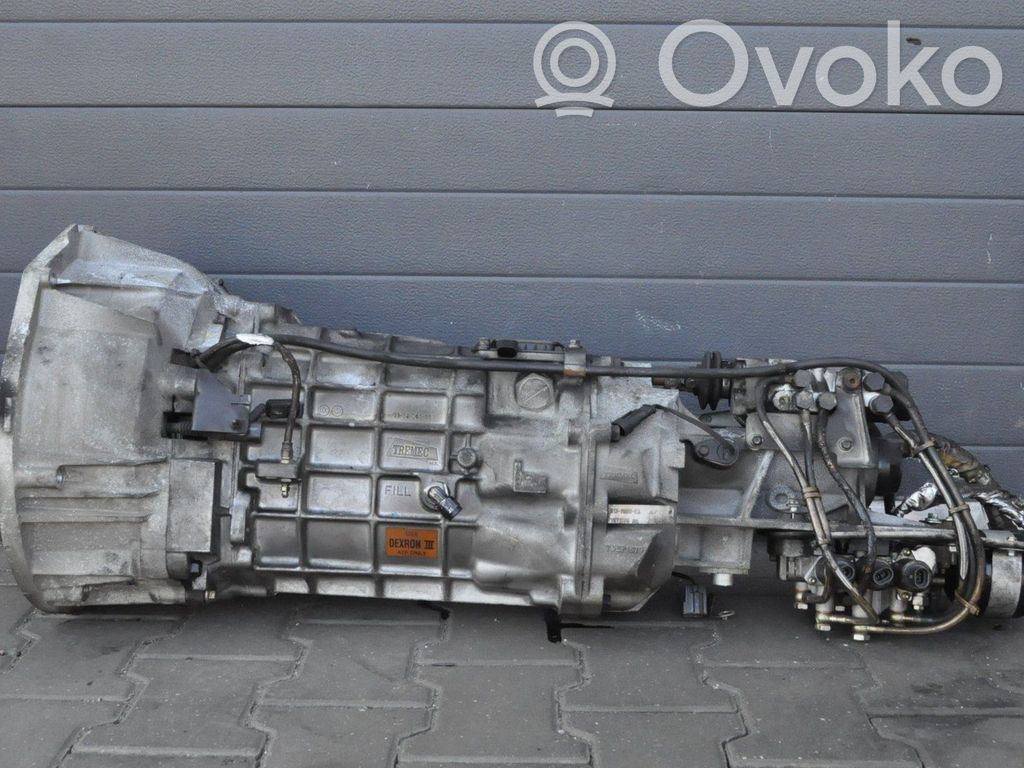 Aston Martin Vanquish V12 Mechaninė 6 pavarų dėžė 