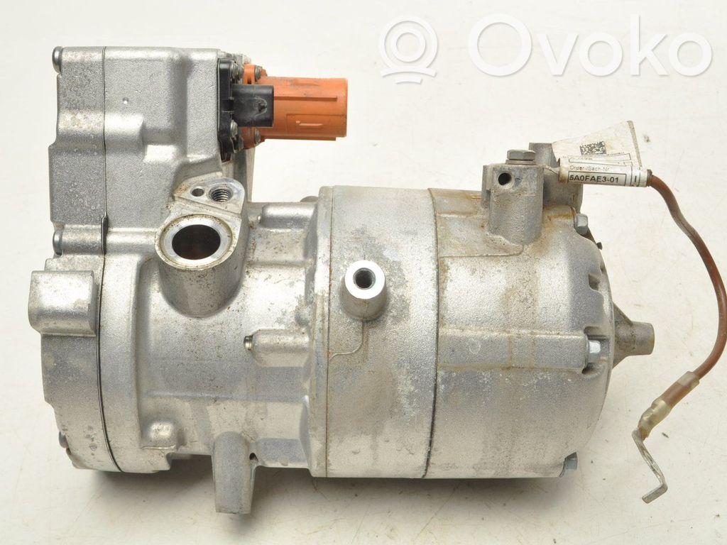 BMW i4 Air conditioning (A/C) compressor (pump) 