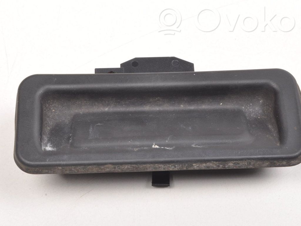 Tailgate/boot open switch button   8492533