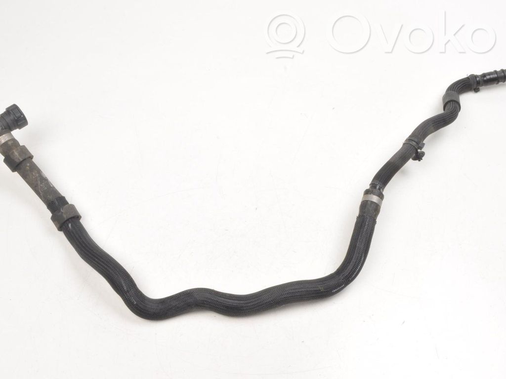 Jaguar I-Pace Engine coolant pipe/hose 
