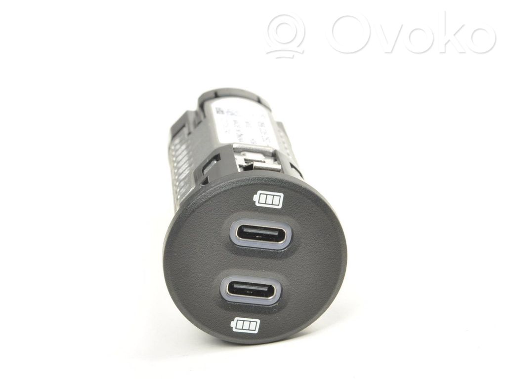 USB socket connector   95B035252H