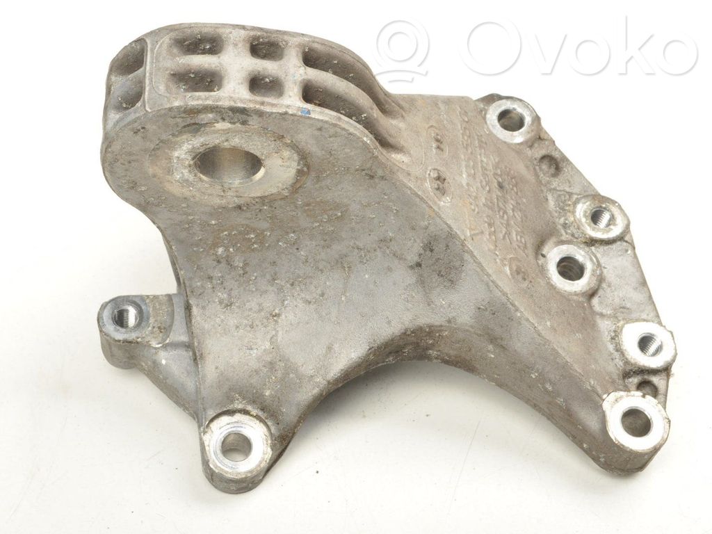 Porsche Cayman 982 Engine mounting bracket 
