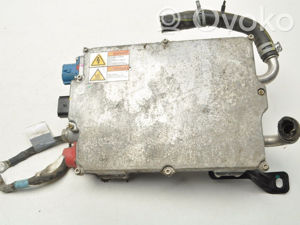 Inversor/convertidor de voltaje   102866500B