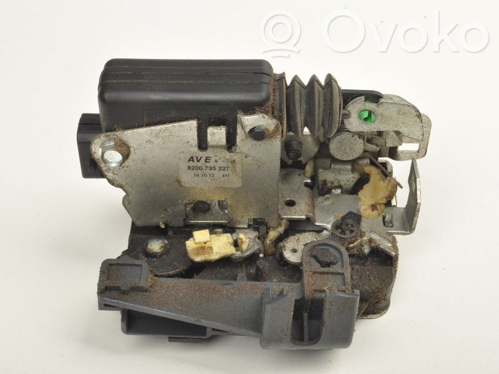 Dacia Duster Front door lock 