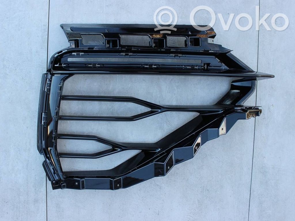 Lamborghini Urus Front bumper lower grill 