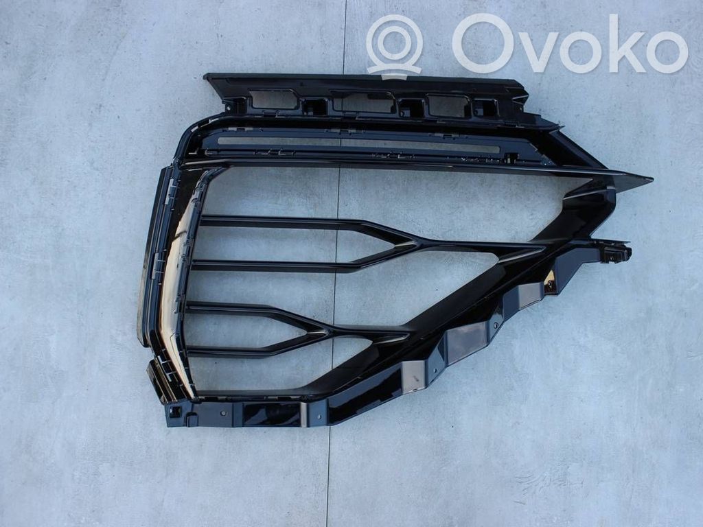 Lamborghini Urus Front bumper lower grill 