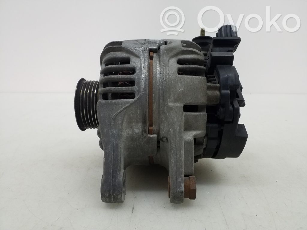 Toyota Corolla E120 E130 Ģenerators 