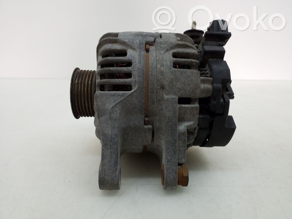 Toyota Corolla E120 E130 Ģenerators 