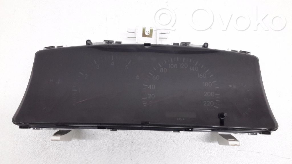 Toyota Corolla Verso E121 Spidometrs (instrumentu panelī) 