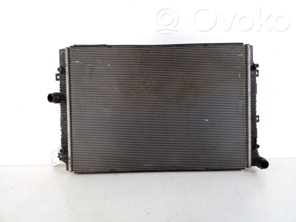 Volkswagen PASSAT B7 Coolant radiator 