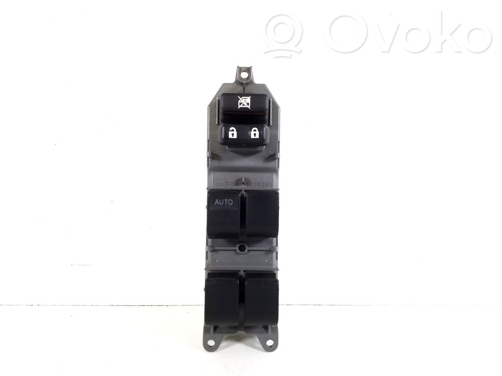 Toyota Auris 150 Electric window control switch 