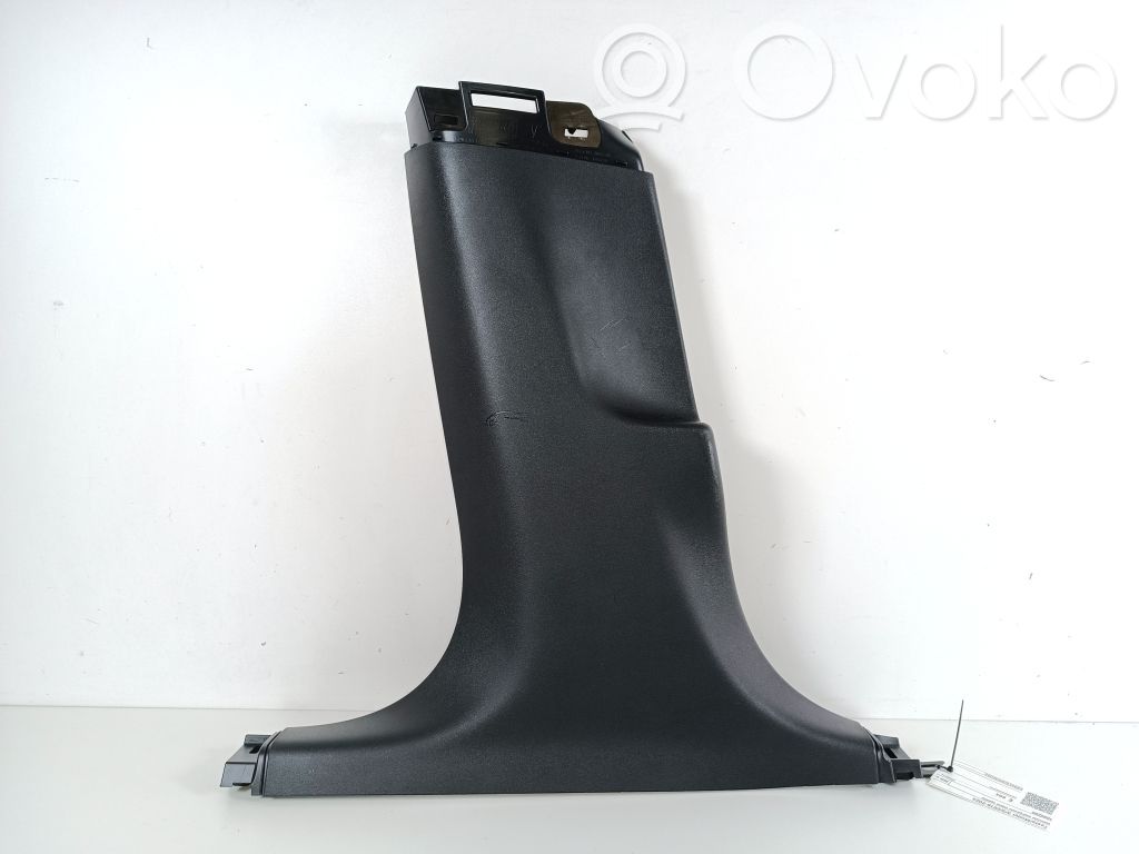 Tesla Model 3 Pilar (B) (inferior) 