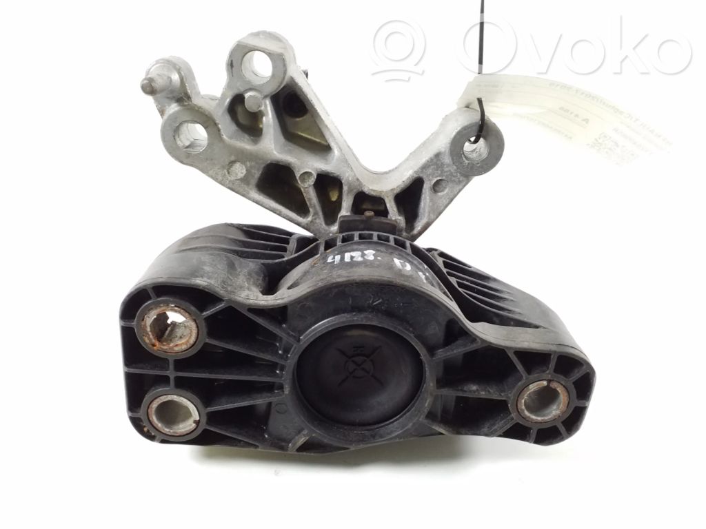 Engine mounting bracket   112849985R,113755975R