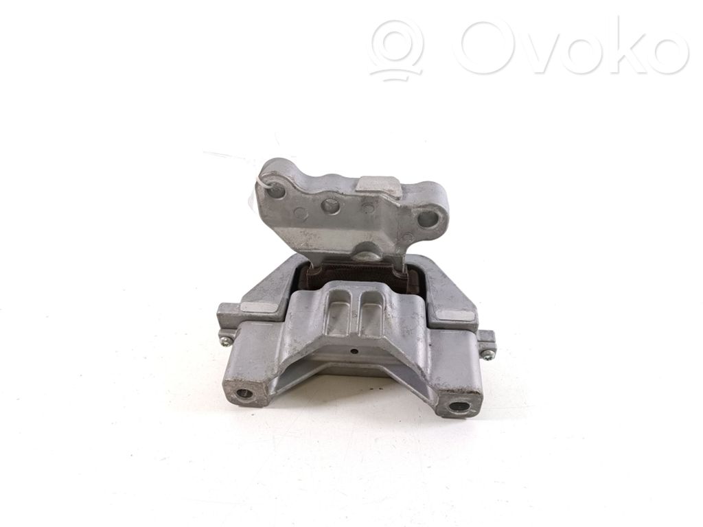 Mitsubishi Eclipse Cross Engine mount bracket 