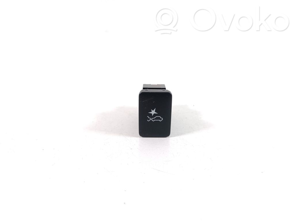 Mitsubishi Eclipse Cross Other switches/knobs/shifts 