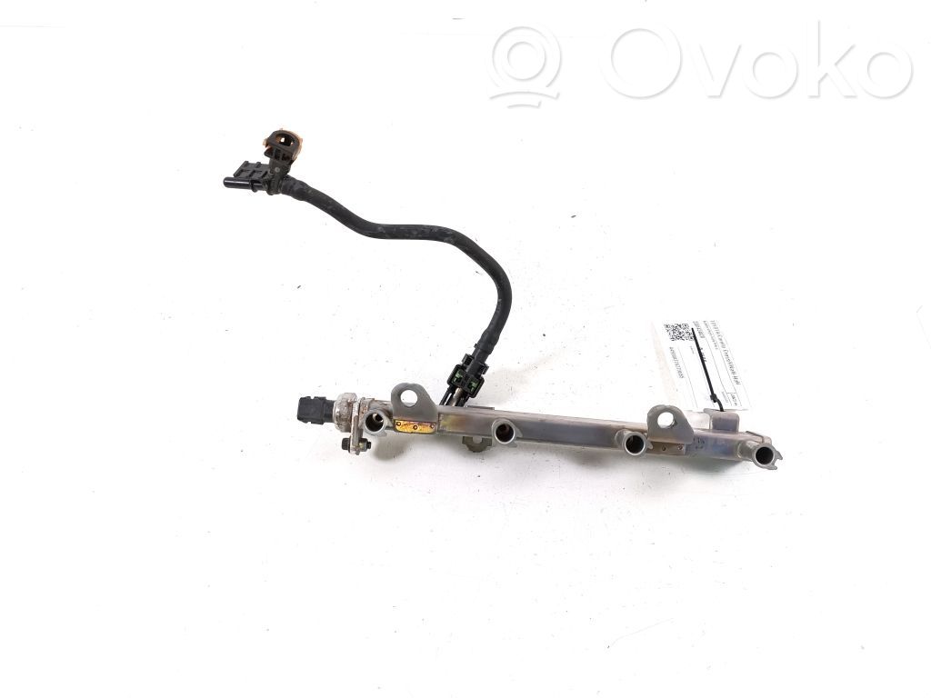 Toyota Corolla Cross Tubo principal de alimentación del combustible 