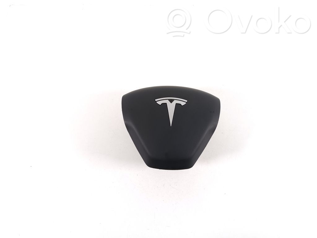 Tesla Model 3 Steering wheel airbag 