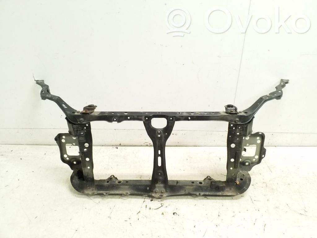Subaru Legacy Radiatoru panelis 