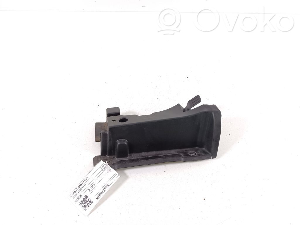 Volvo XC40 Konepellin lukituksen muotolista 