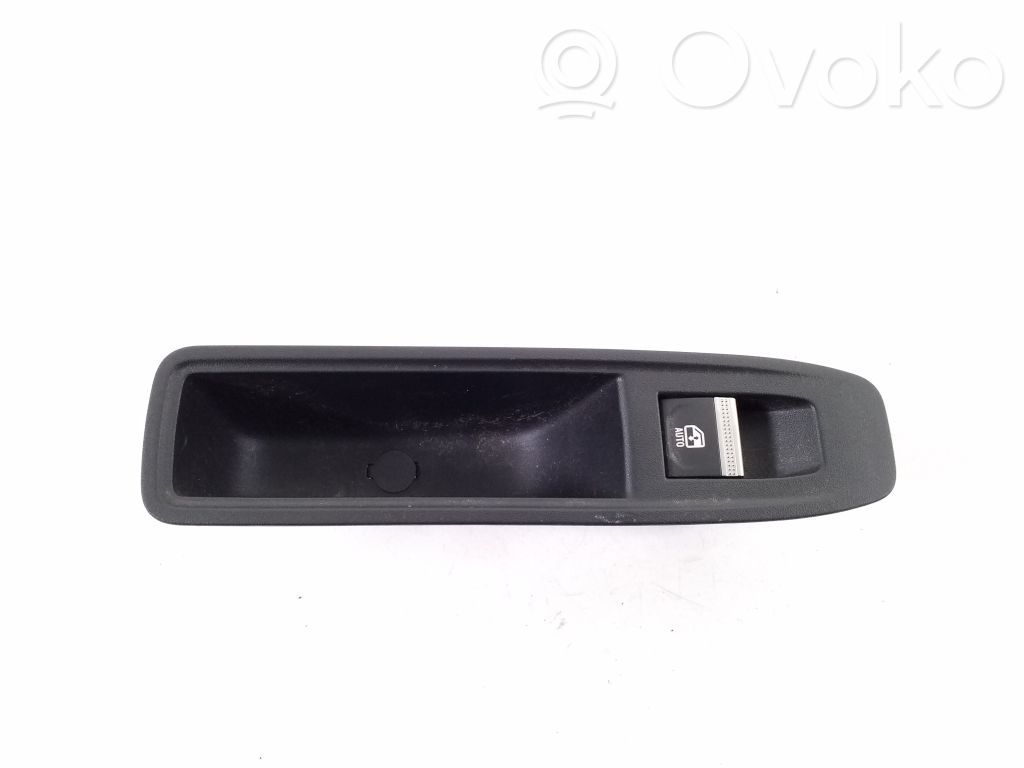 Renault Megane E-Tech Electric window control switch 