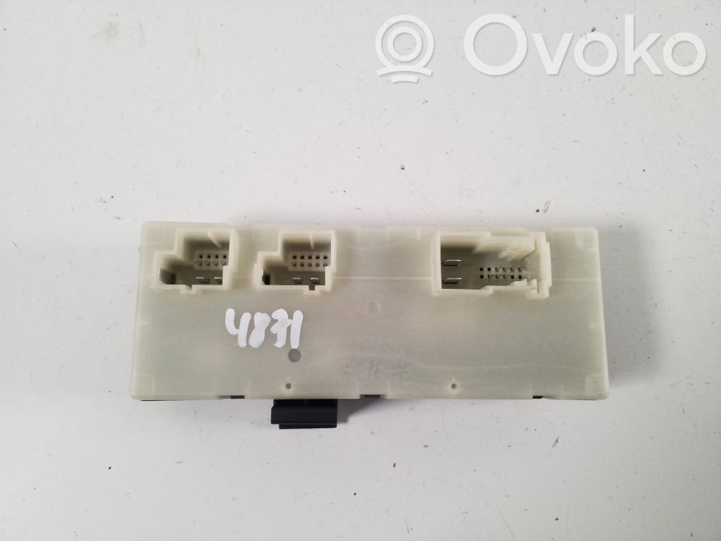 BMW 2 F46 Tailgate/trunk control unit/module 