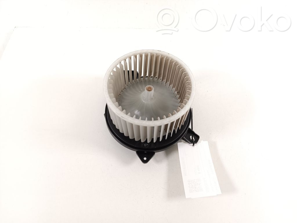 Tesla Model Y Mazā radiatora ventilators 