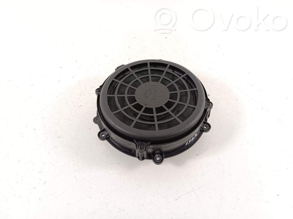 Porsche Cayenne (9Y0 9Y3) Altavoz de la puerta trasera
