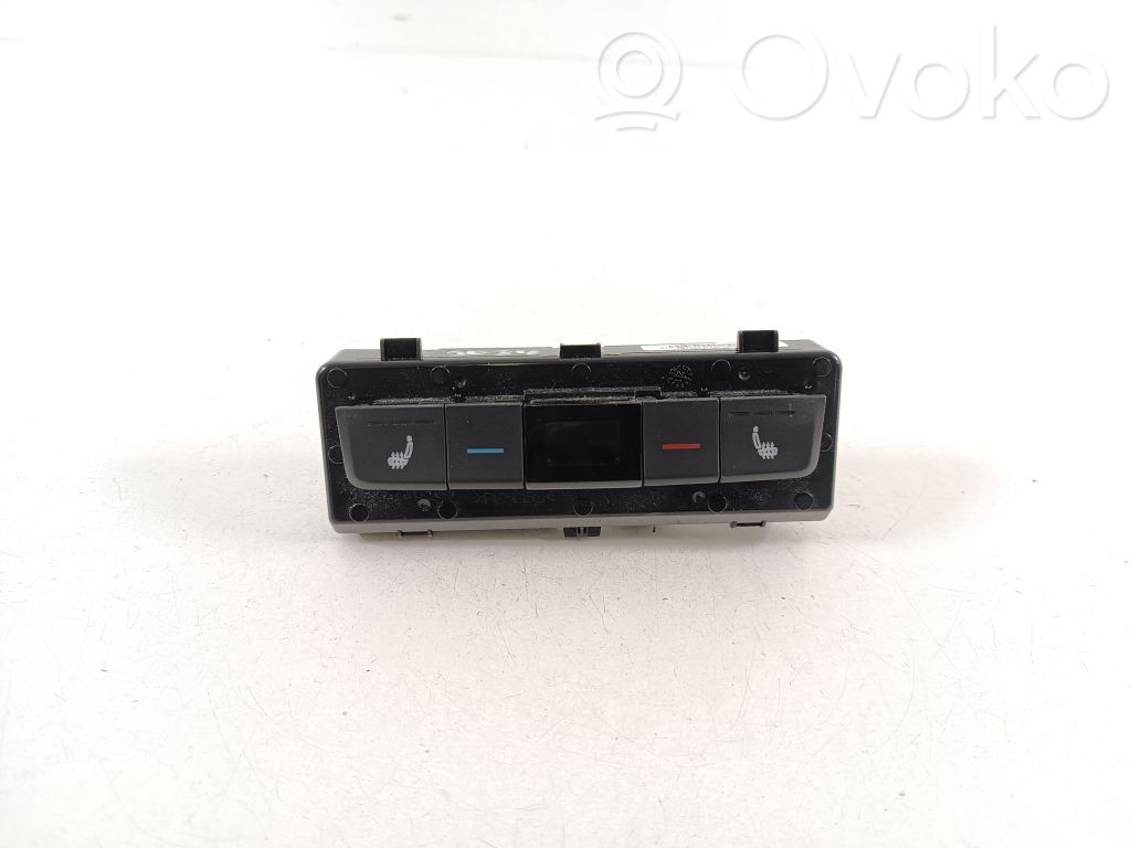 Skoda Enyaq iV Interruttore riscaldamento sedile