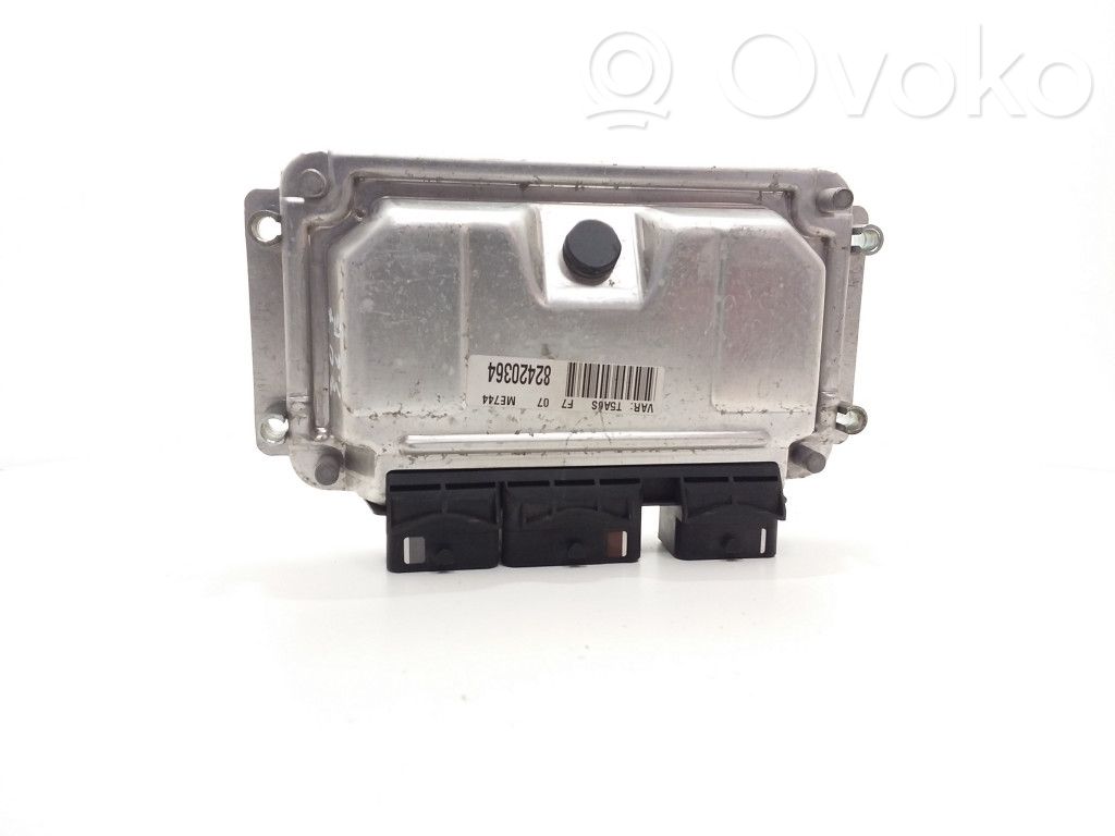 Engine control unit/module   0261206943,9638765680,26FM0952