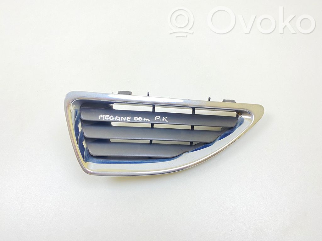 Renault Megane I Front grill 