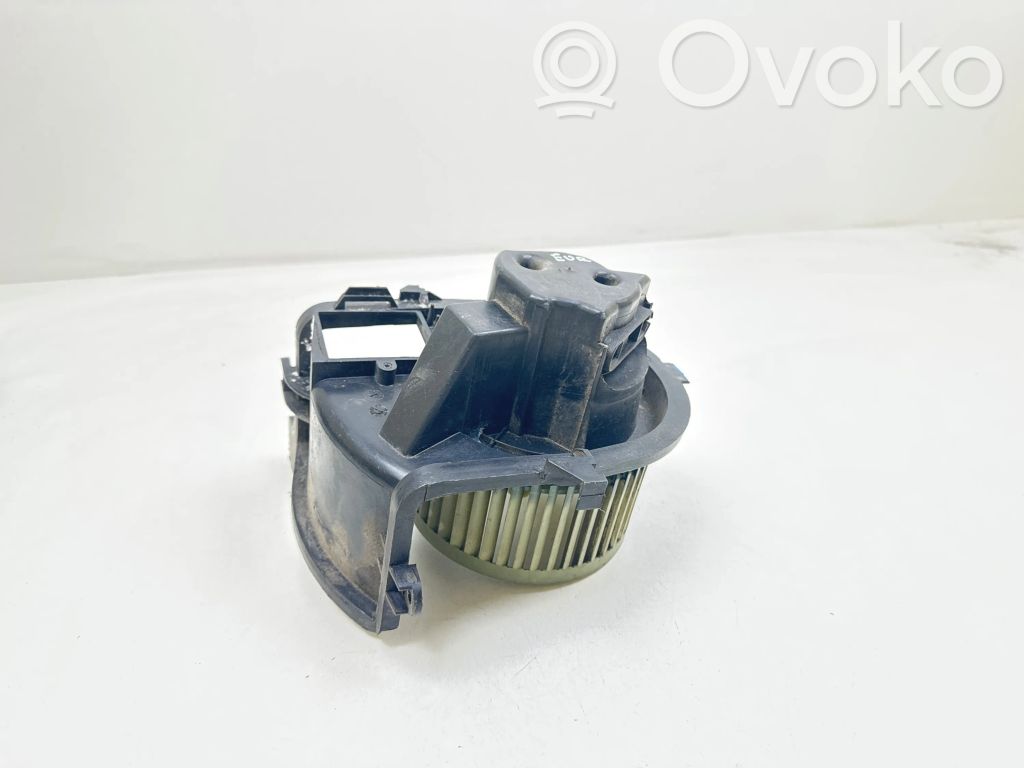 Renault Clio II Mazā radiatora ventilators 