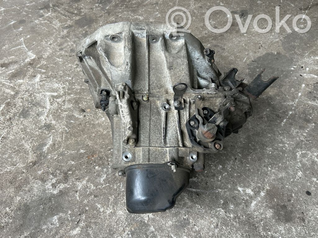 Nissan Note (E11) Manualna 5-biegowa skrzynia biegów 