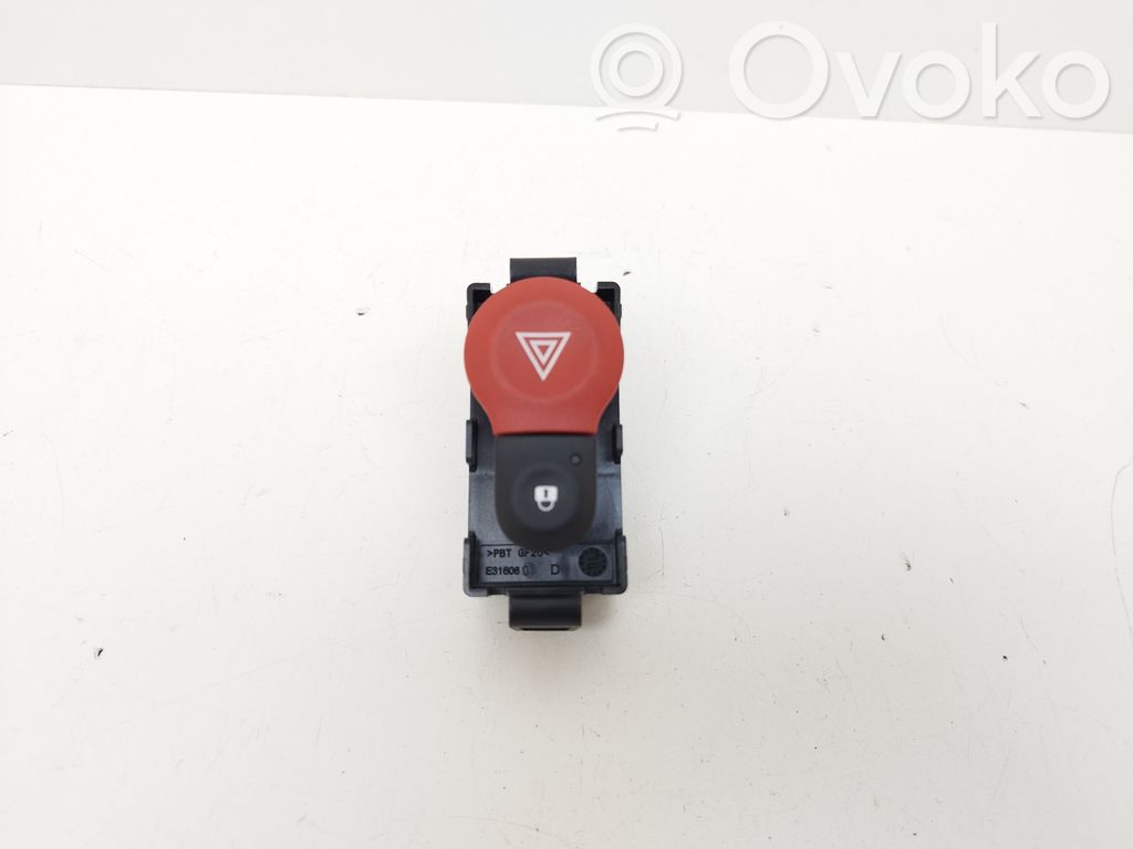Hazard light switch   252103178R,826420537